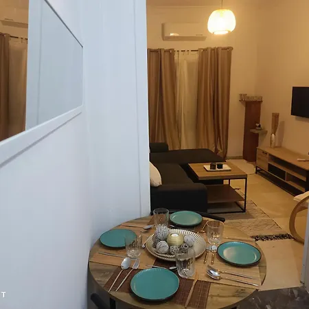 Apartment Crystal Cannon